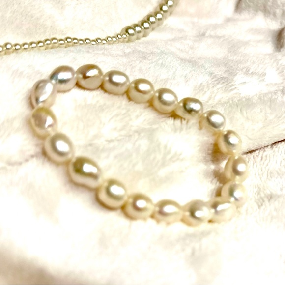 75% DROP🩷✅⬇️⬇️⬇️Baroque Pearl Bracelet 1990. Excellent Luster and Sheen 7-8" Uni - Picture 3 of 6